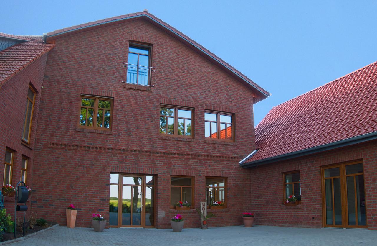 Hof Hahnenberg Hotel Wagenfeld Buitenkant foto